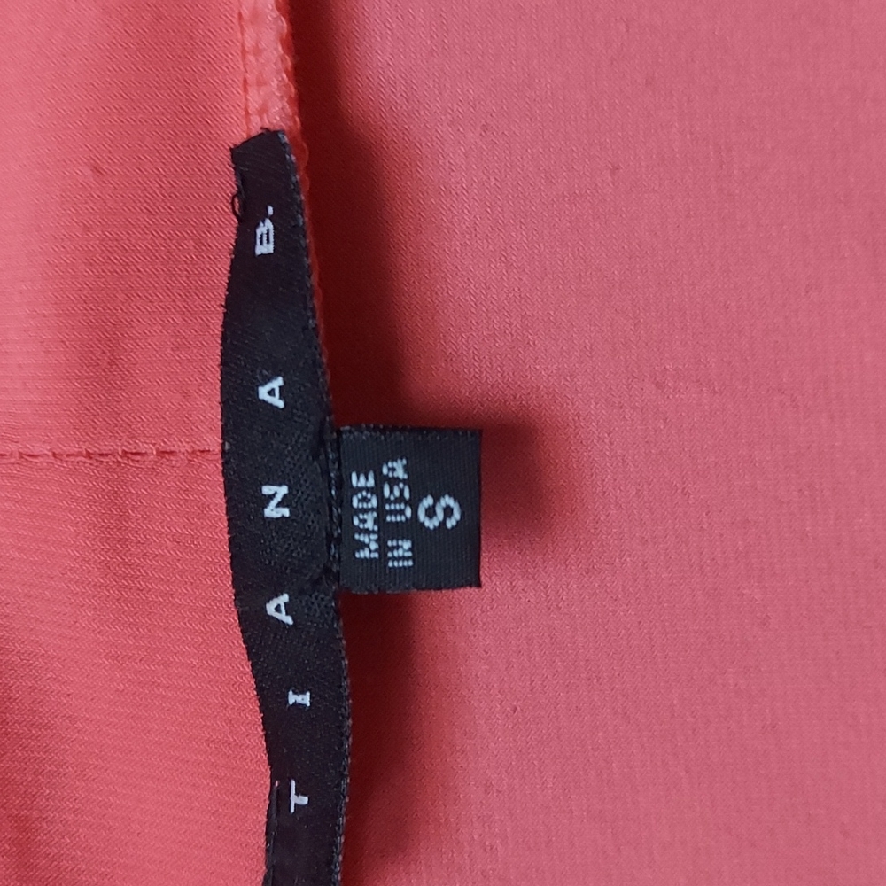 9 for $10 M&M Cropped cardigan - Picture 5 of 7